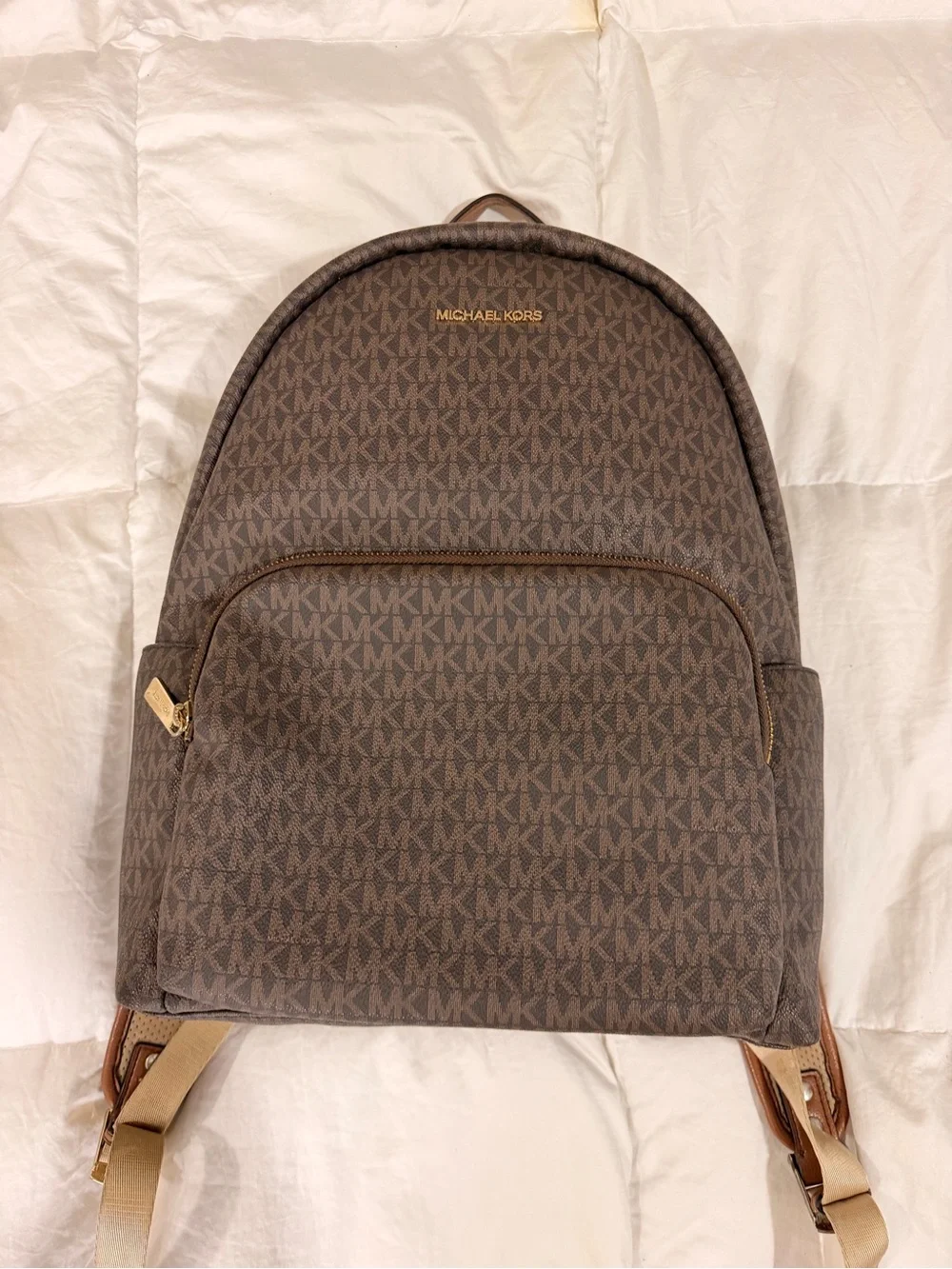 Full size NWT Michael kors bookbag
